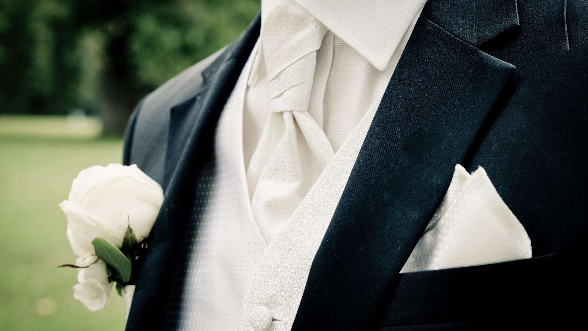 Your Guide To The Perfect Wedding Suit