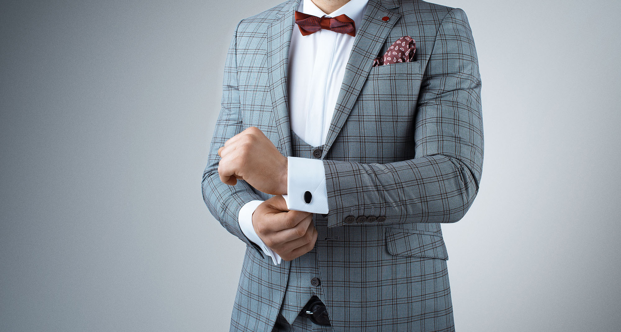 Accessories That Complement Your Corporate Look